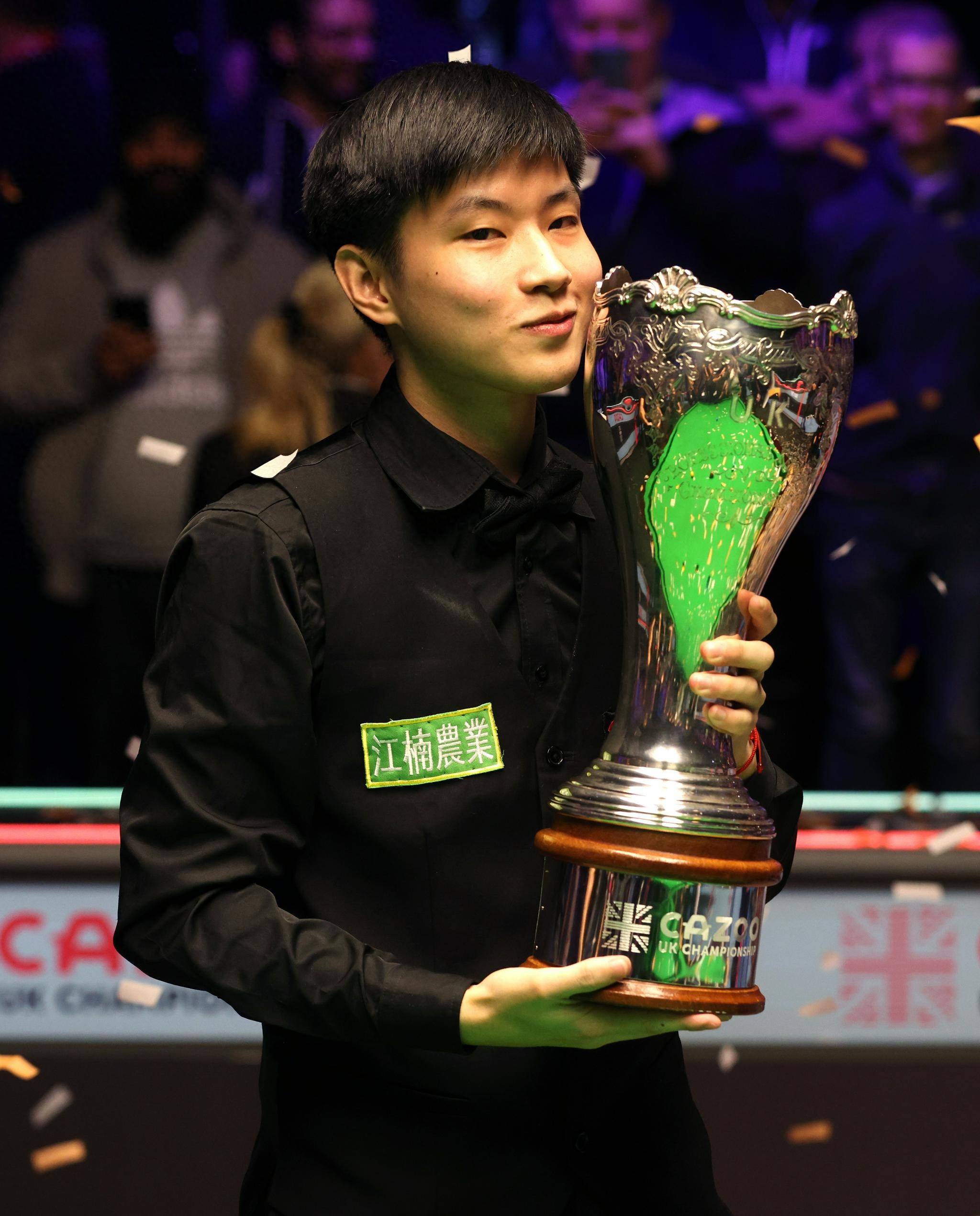 展现出强大 展现出强大